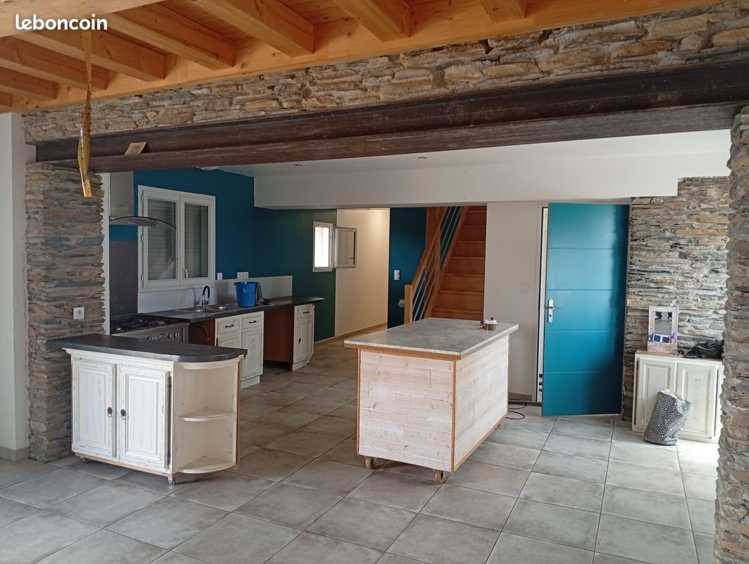 Maison à vendre, 130m², La Chapelle-Glain