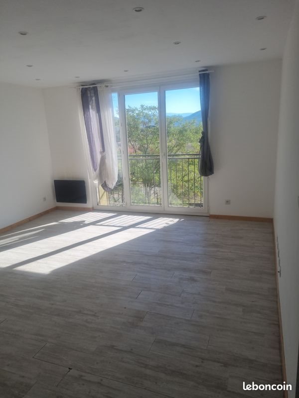 Appartement à louer, 53m², Peyruis