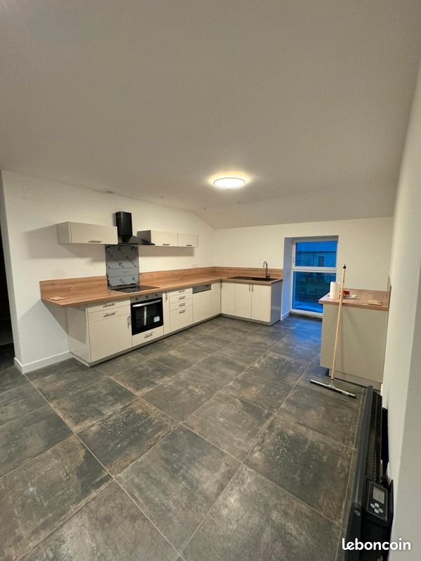 Appartement à louer, 80m², Coin-lès-Cuvry