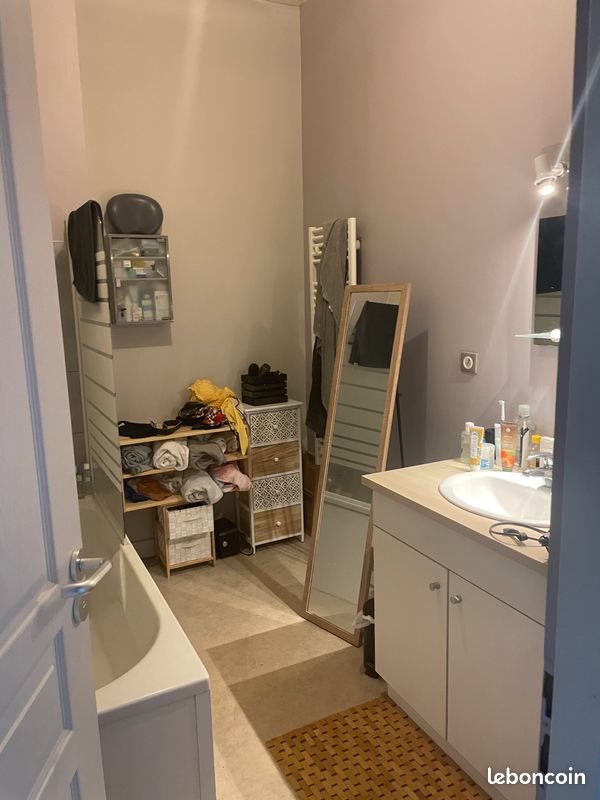 Appartement à louer, 70m², Lure