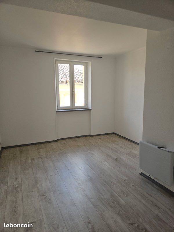Appartement à louer, 90m², Bourret
