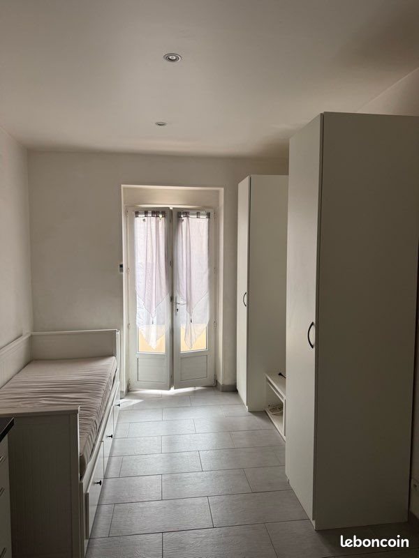 Appartement à louer, 12m², Issy-les-Moulineaux