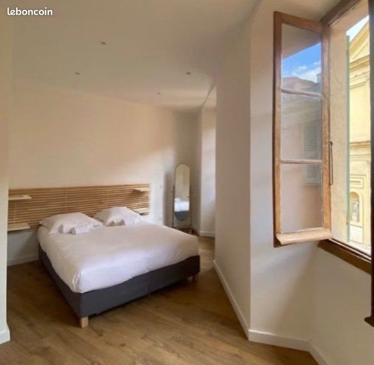 Appartement à louer, 55m², Bastia
