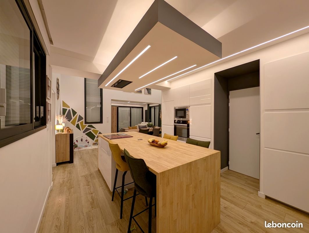 Maison à vendre, 190m², Sautron
