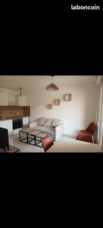 Appartement à louer, 33m², Alès