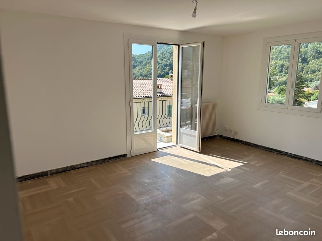 Appartement à louer, 63m², Tourrette-Levens