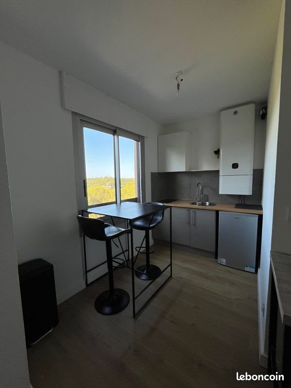 Appartement à louer, 26m², Nîmes