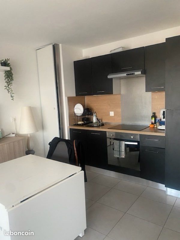 Appartement à louer, 32m², Miramas