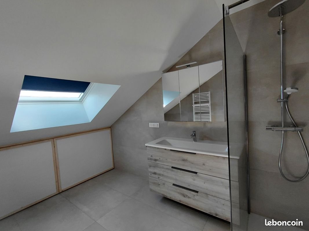 Appartement à louer, 83m², Margencel