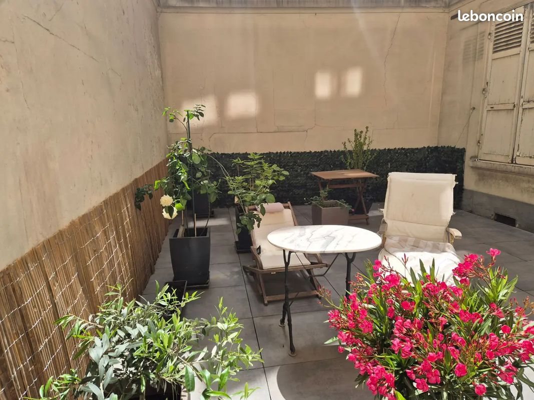 Appartement à louer, 58m², Paris 8ème