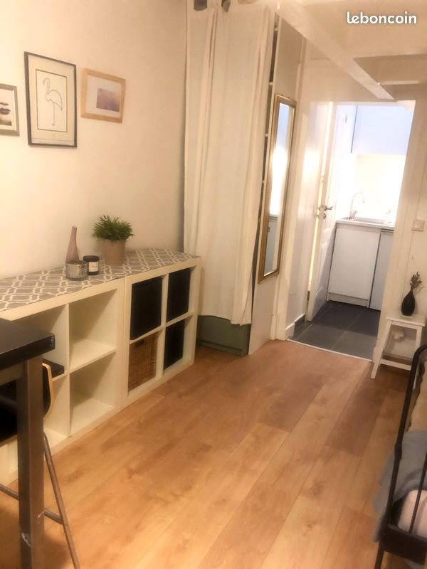 Appartement à louer, 26m², Paris 18ème