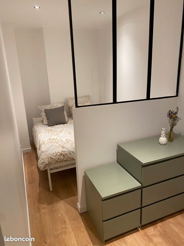 Appartement à louer, 26m², Paris 18ème