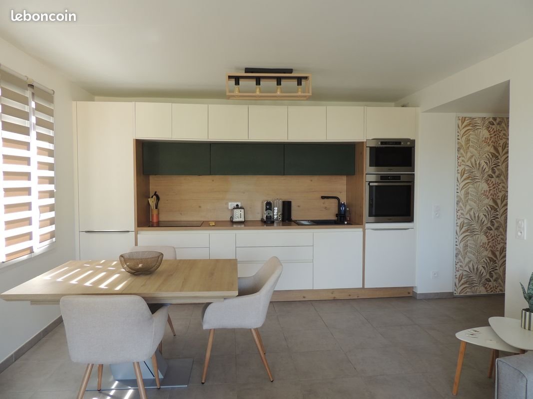 Appartement à louer, 57m², Vence