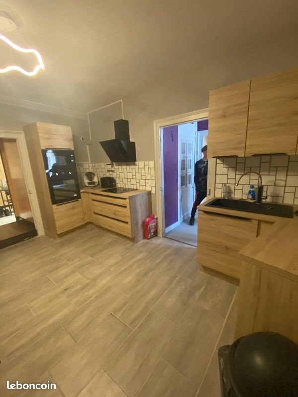 Maison à louer, 217m², Oucques