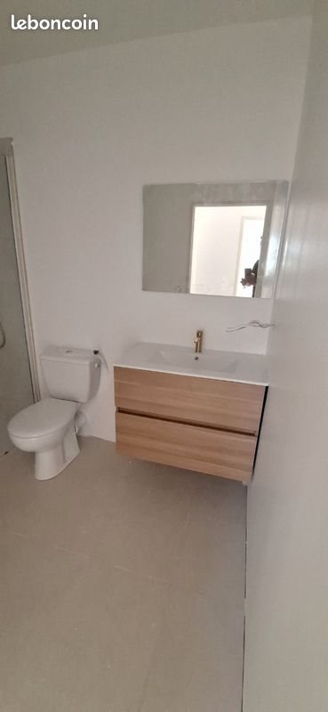 Maison à louer, 80m², Montagnac