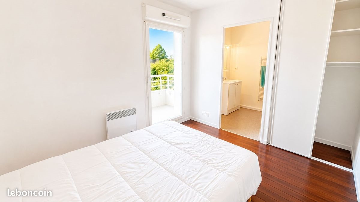 Appartement à louer, 42m², Plescop