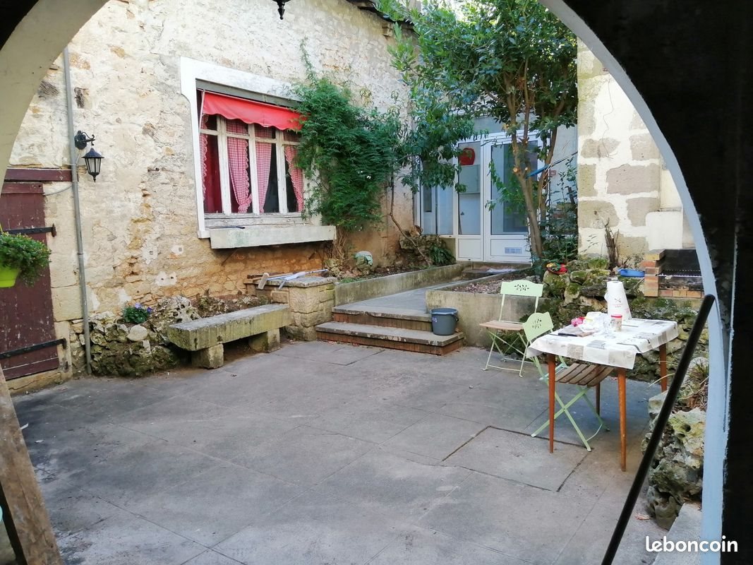 Maison à vendre, 250m², Valence-en-Poitou