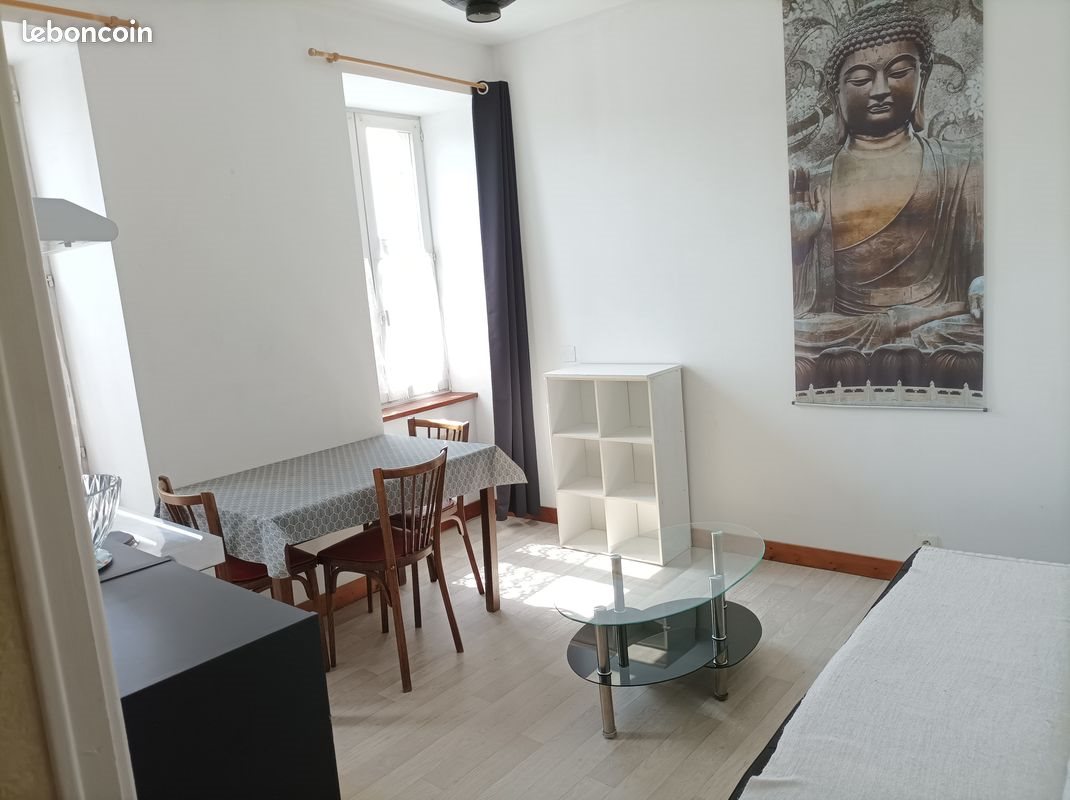 Appartement à louer, 28m², Châteaulin