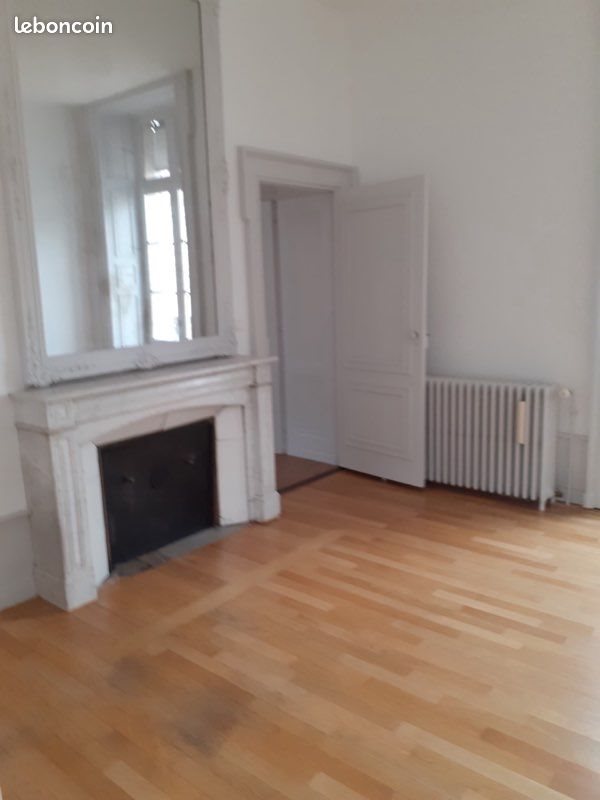 Appartement à louer, 93m², Lons-le-Saunier