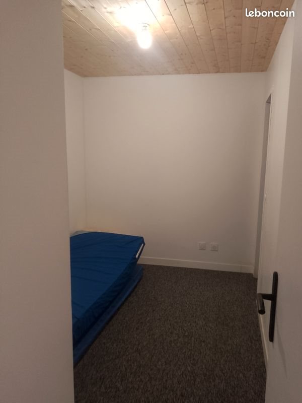 Appartement à louer, 28m², Saint-Amant-Tallende