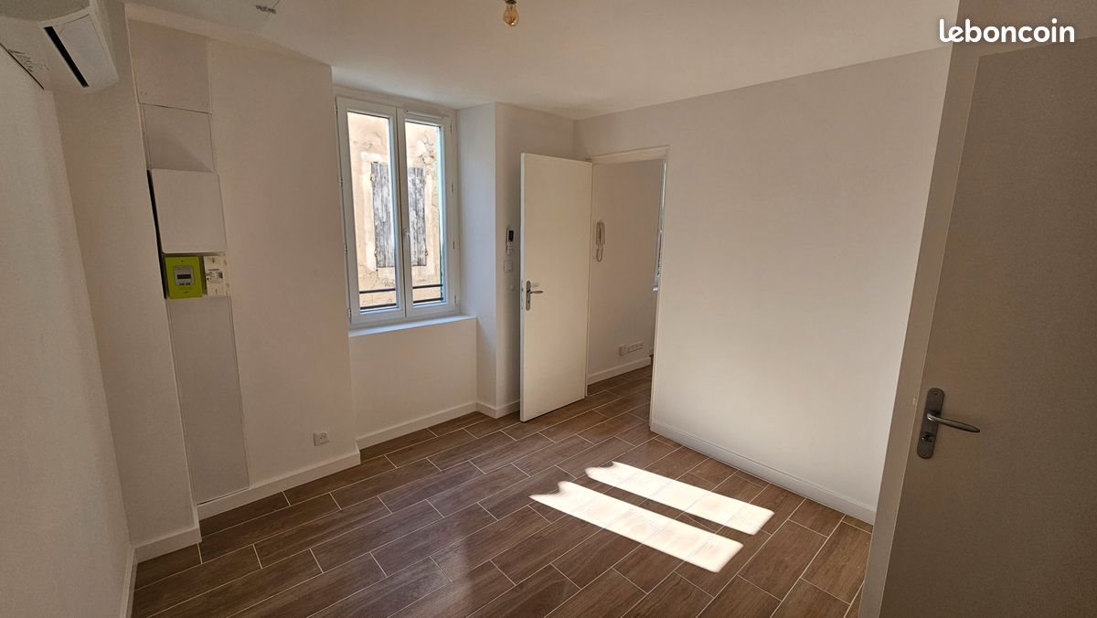Appartement à louer, 24m², Orange