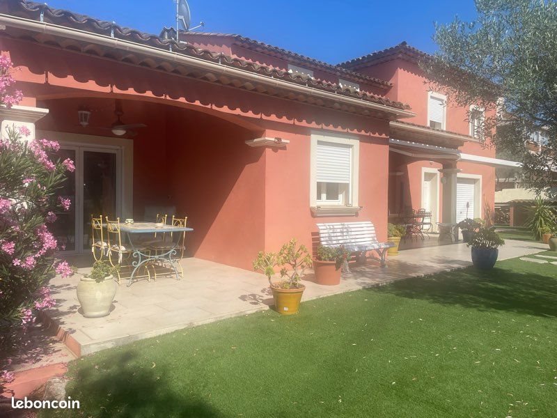 Maison à vendre, 278m², Puget-sur-Argens