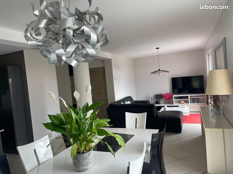 Maison à louer, 180m², Ginasservis
