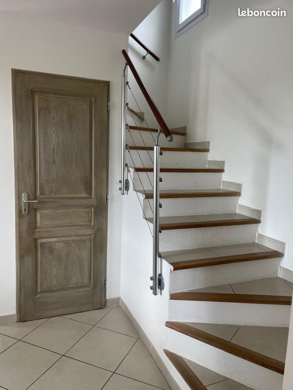 Maison à louer, 180m², Ginasservis
