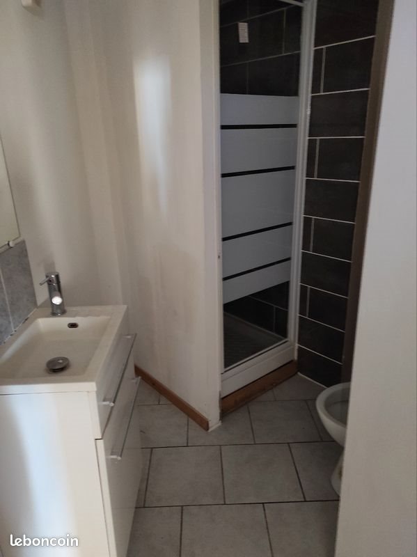 Appartement à louer, 30m², Pont-Saint-Esprit