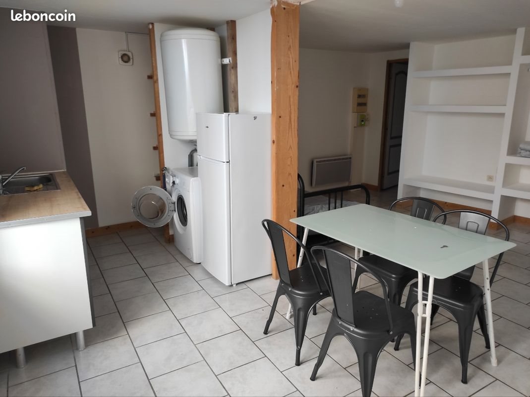 Appartement à louer, 30m², Pont-Saint-Esprit