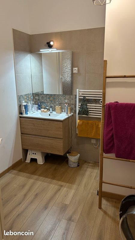 Appartement à louer, 90m², Donzère