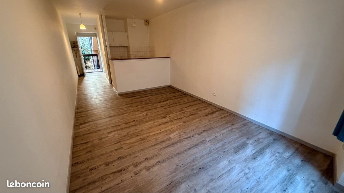 Appartement à louer, 29m², Dole