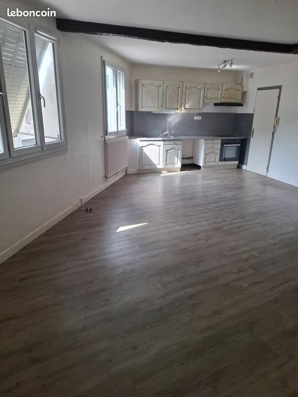 Appartement à louer, 90m², Andance