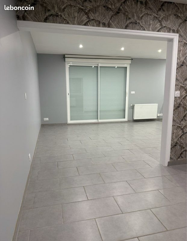 Maison à louer, 70m², Ernée