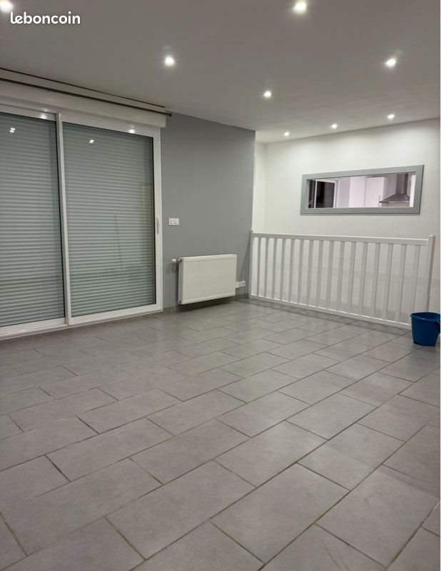 Maison à louer, 70m², Ernée