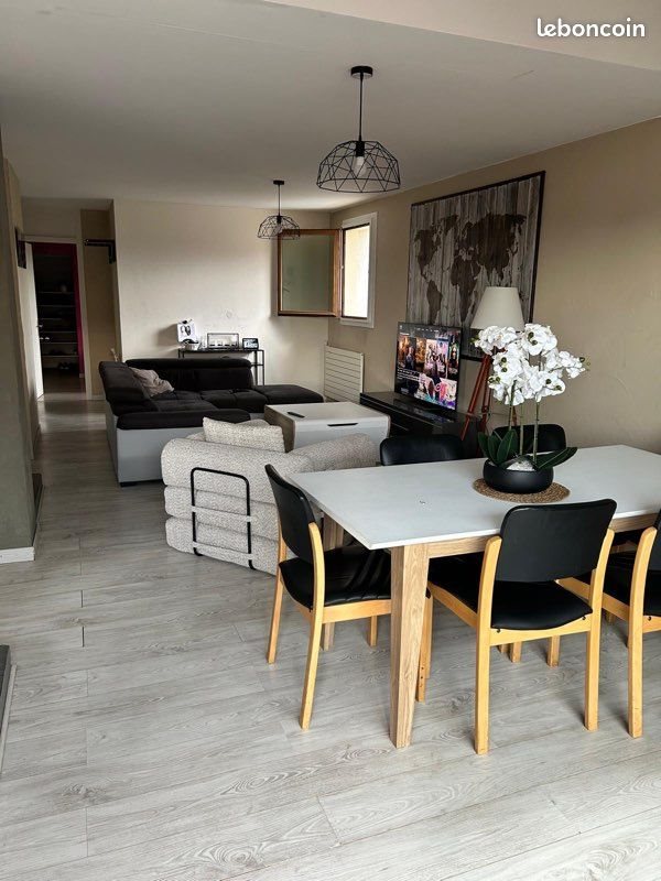 Appartement à louer, 83m², Divonne-les-Bains