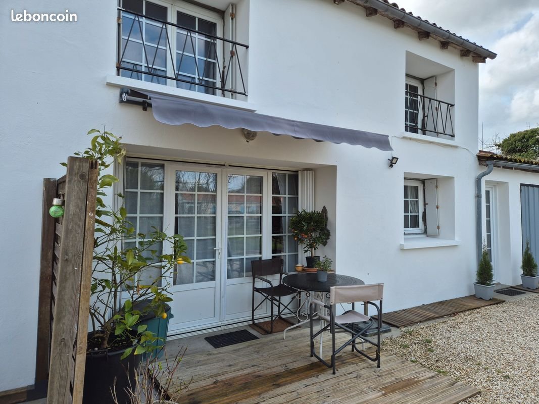 Maison à vendre, 175m², Saint-Genis-de-Saintonge