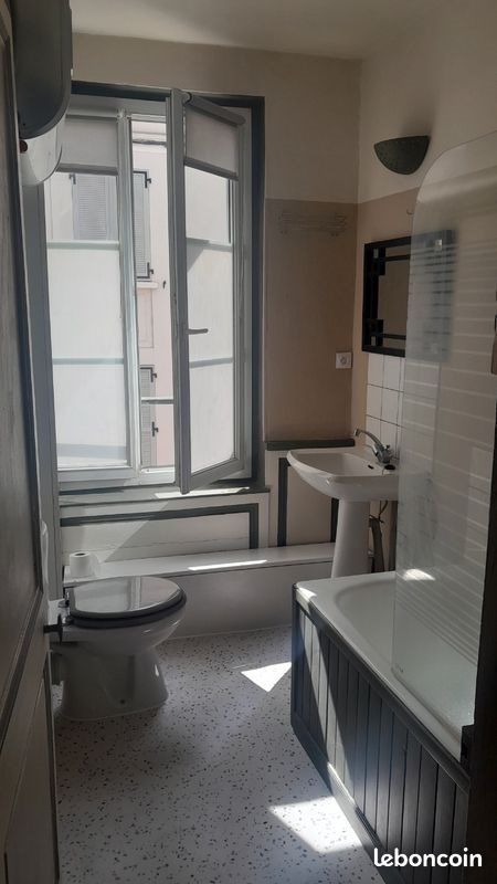 Appartement à louer, 25m², Louviers