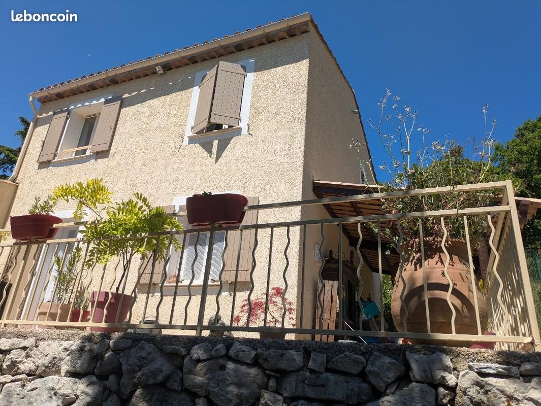 Maison à vendre, 120m², Coursegoules