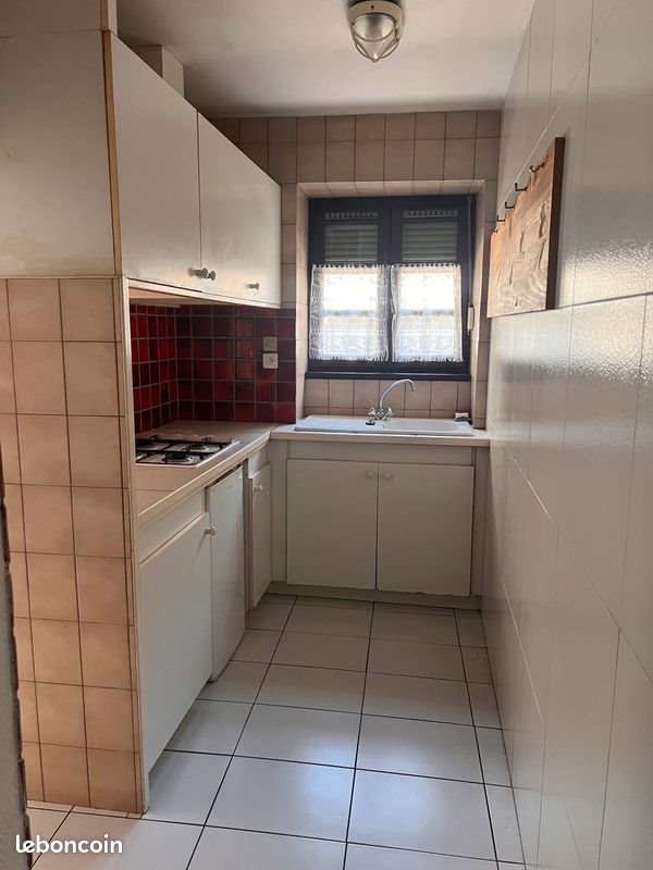 Appartement à louer, 23m², Saint-Étienne