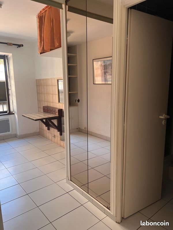 Appartement à louer, 23m², Saint-Étienne