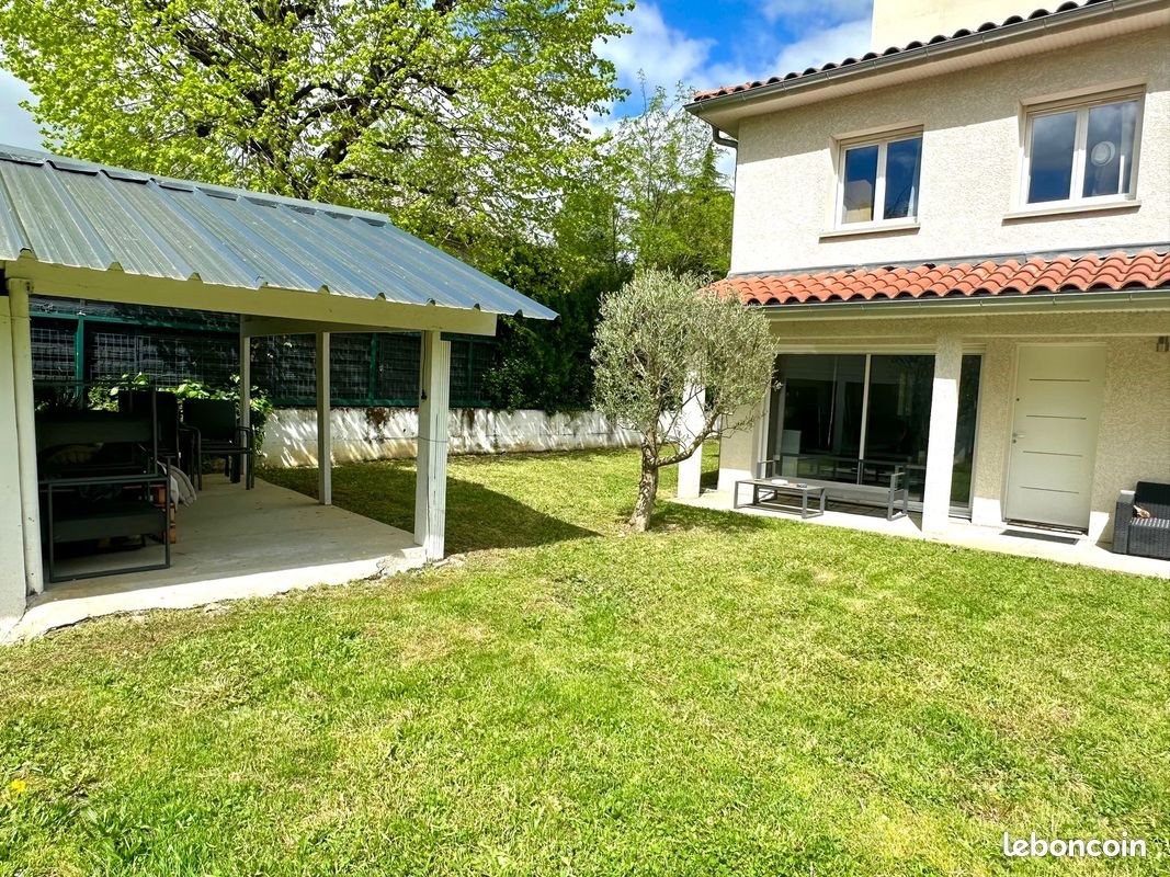 Maison à louer, 120m², Ecully