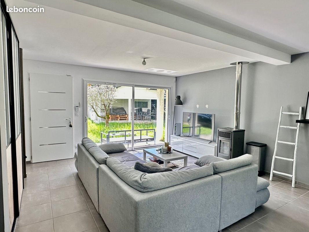 Maison à louer, 120m², Ecully