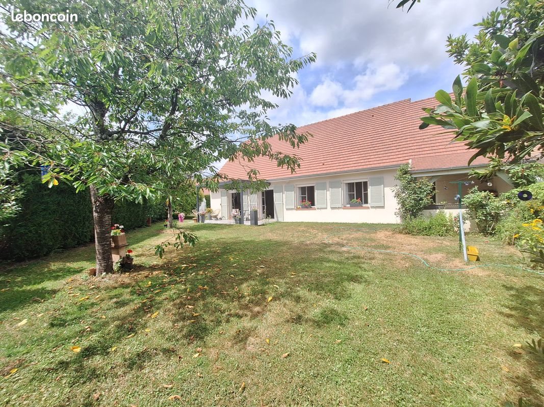 Maison à vendre, 104m², Saint-Léger-aux-Bois