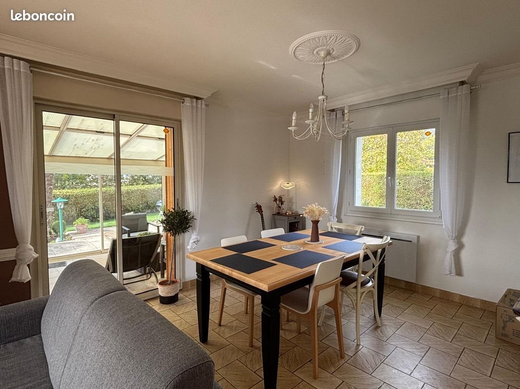Maison à vendre, 120m², Saint-Ségal