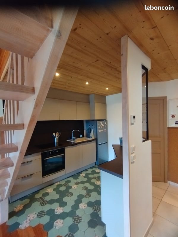 Appartement à louer, 75m², Les Hôpitaux-Neufs
