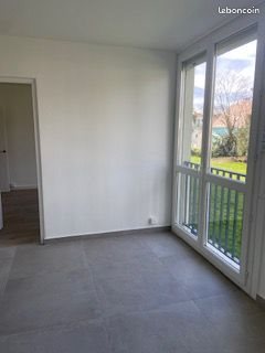 Appartement à louer, 42m², Billère