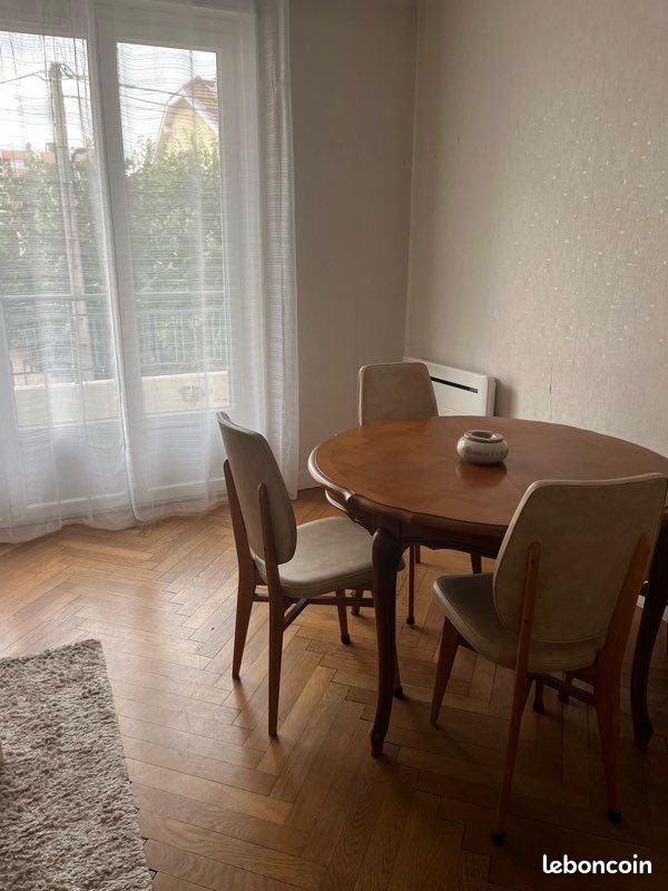 Appartement à louer, 70m², Bron