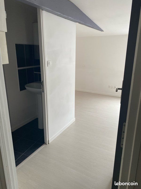 Appartement à louer, 18m², Loos