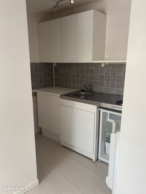 Appartement à louer, 18m², Loos